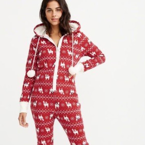 Abercrombie & Fitch Red Llama Print Hooded Holiday One Piece Pajamas Jrs M/L - Picture 1 of 9